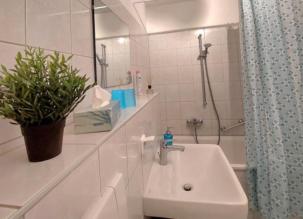Moderne Wohnung Mit Vollausstattung In Ruhiger Lage, W-Lan Grossrohrsdorf Eksteriør bilde